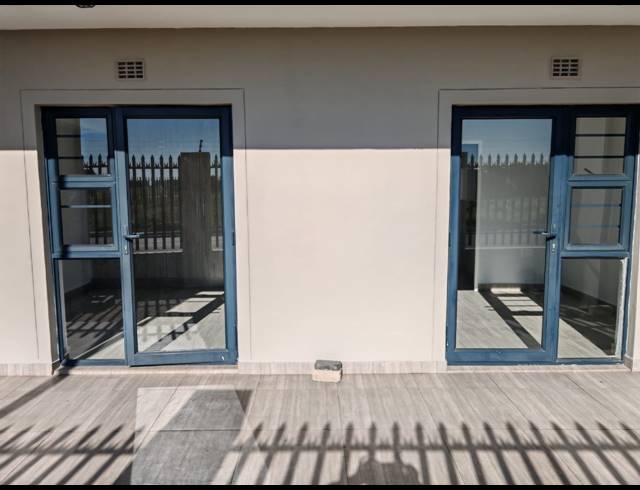 2 BEDROOM APARTMENT FOR SALE IN PARKLANDS NORTH